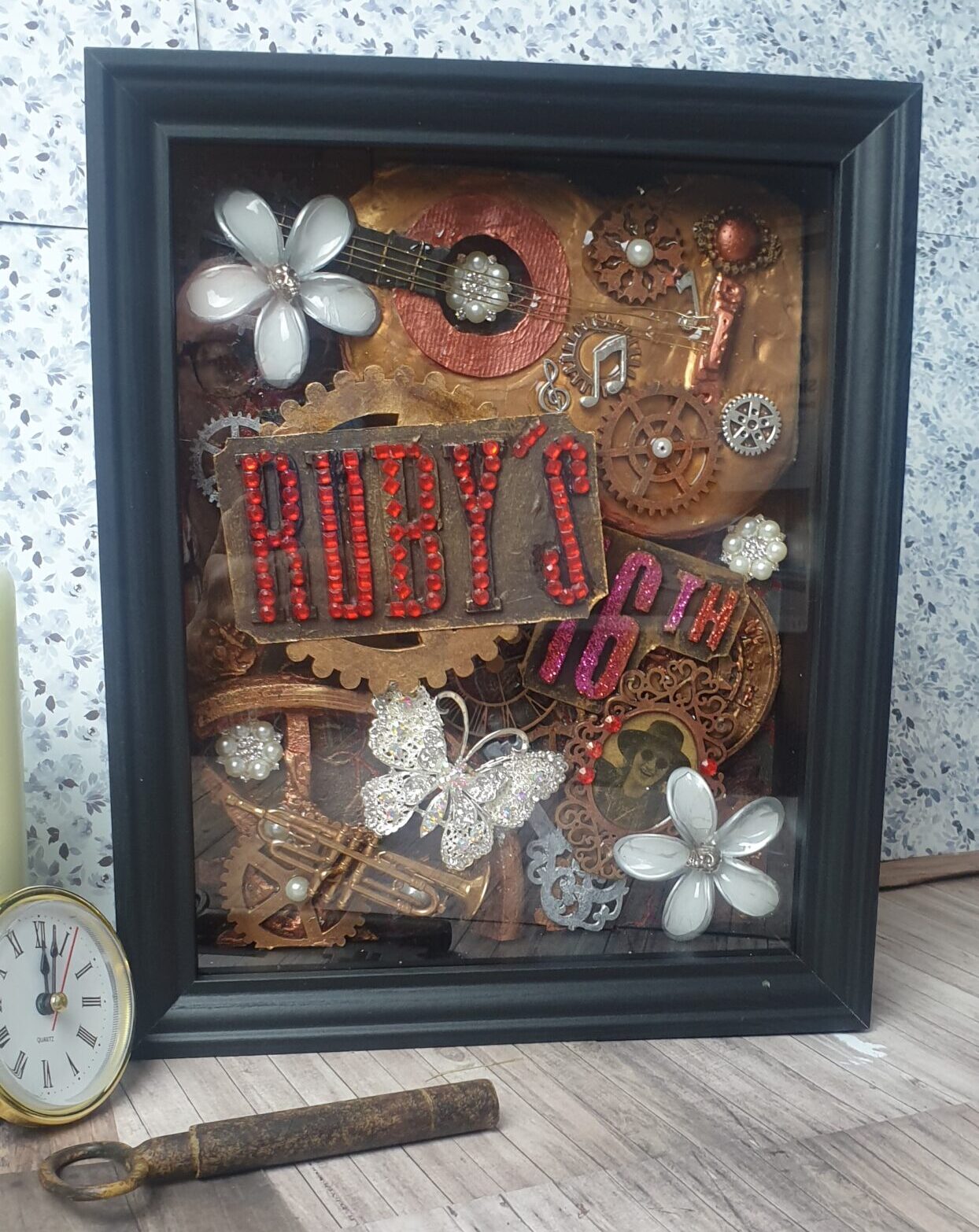 Examples of Art both specially made for a individual or generial art. examples of Eddys work.